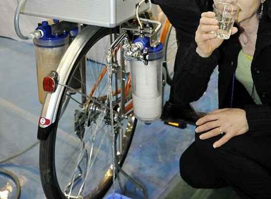 cycloclean, per purificare l'acqua con la bici 