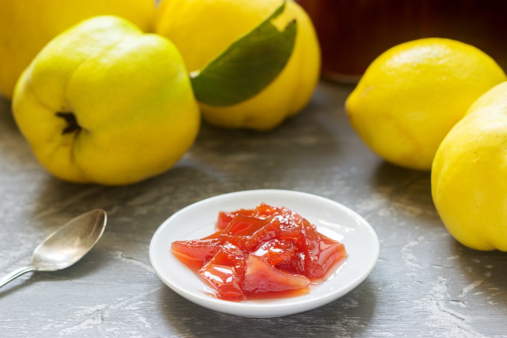 Marmellata di mele cotogne come farla proprietà e utilizzi in cucina