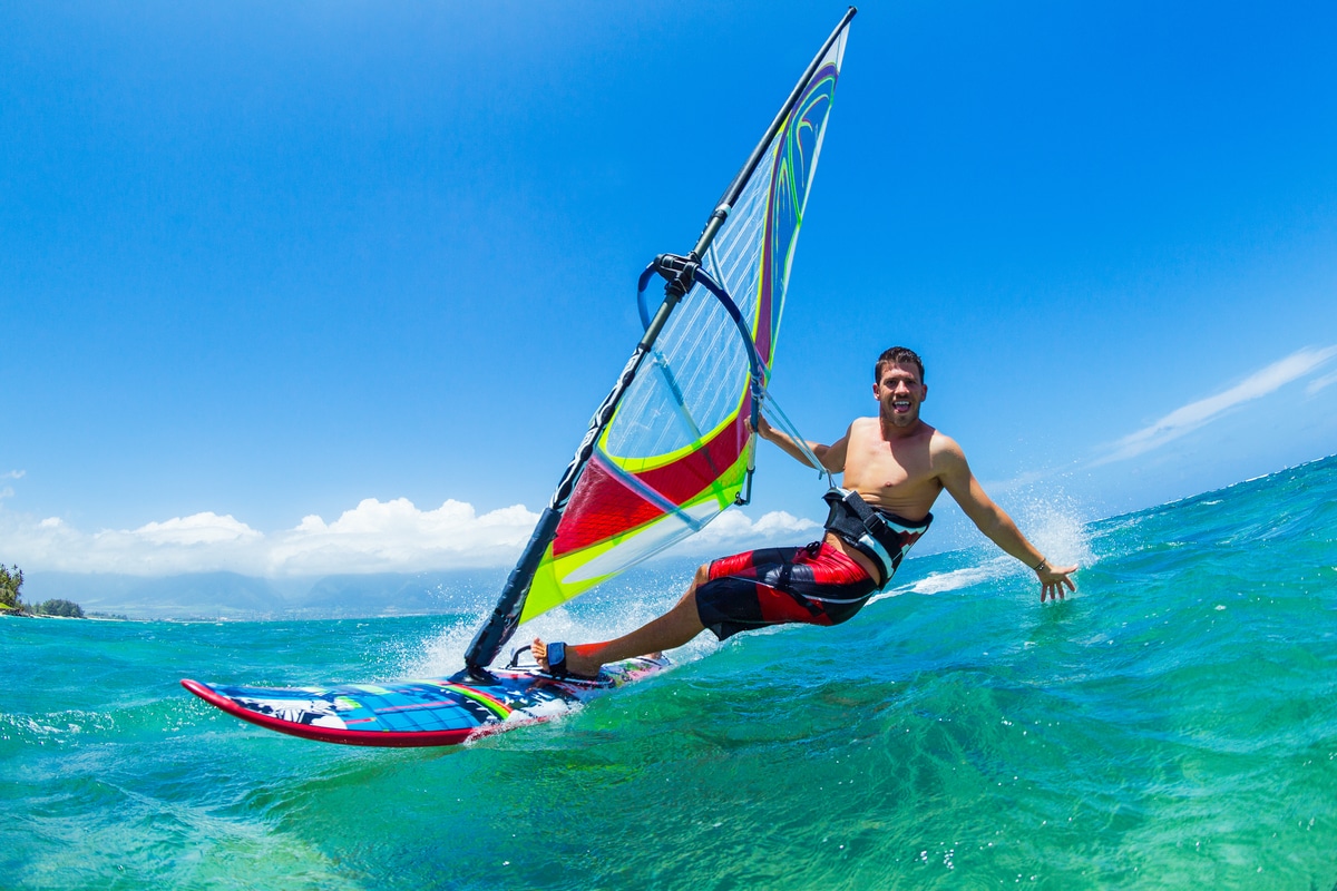 Windsurf Lo Sport Ideale Per Chi Ama L acqua E Il Vento