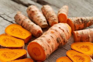 Curcuma per dimagrire: è davvero efficace?